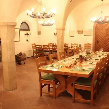 Konukevi Gastehaus Jagdhaus Lendershof *