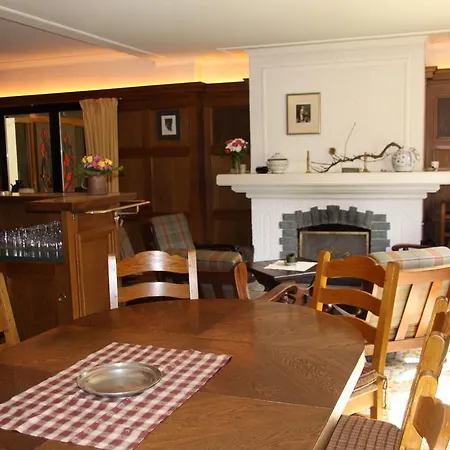 Konukevi Gastehaus Jagdhaus Lendershof *